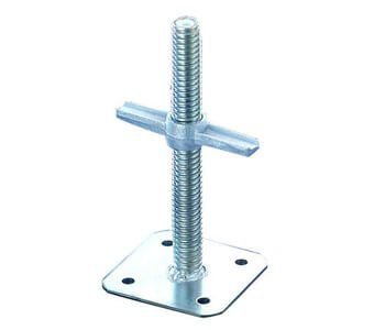 Creador Innovations scaffolding team at construction site