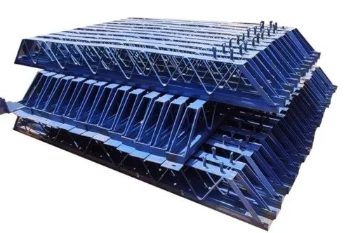 Creador Innovations scaffolding team at construction site