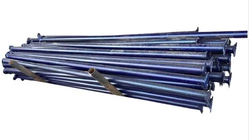 Creador Innovations scaffolding team at construction site